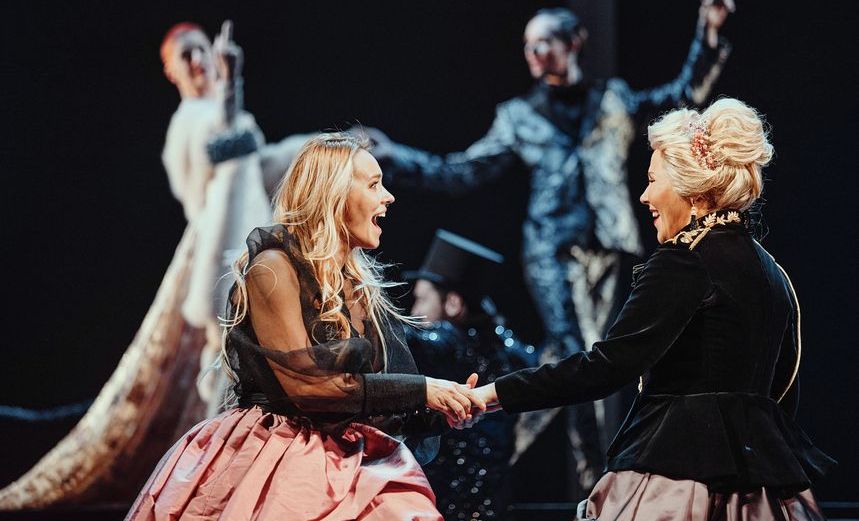 Красавец мужчина