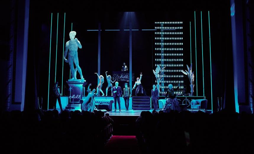 Красавец мужчина