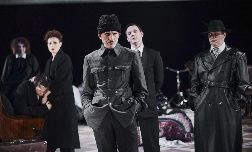 Зойкина квартира