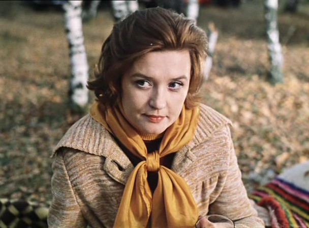 Вера Алентова